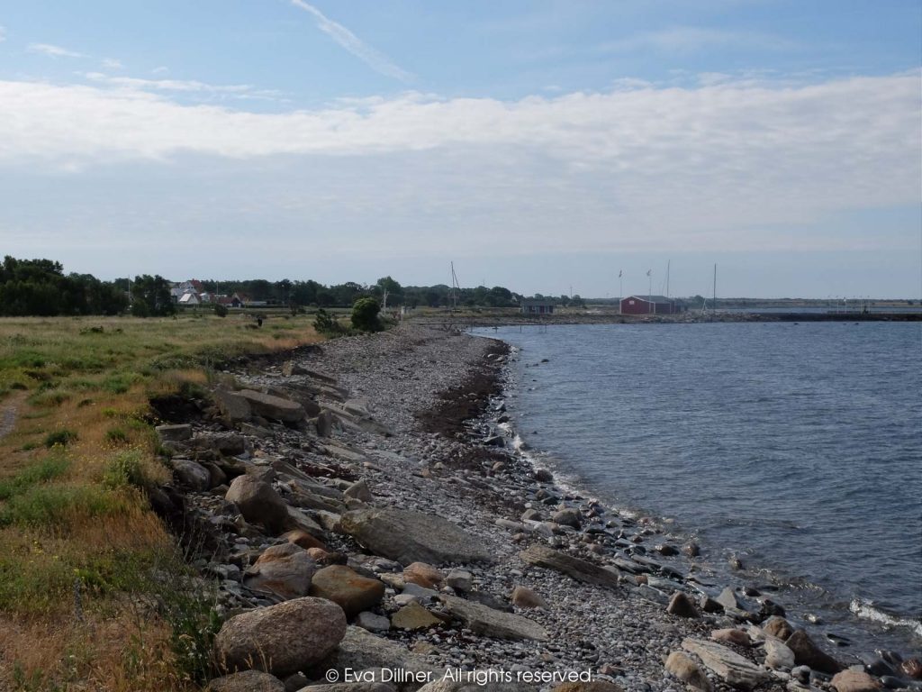 Ett förslag att anlägga sandstrand norr om bryggan