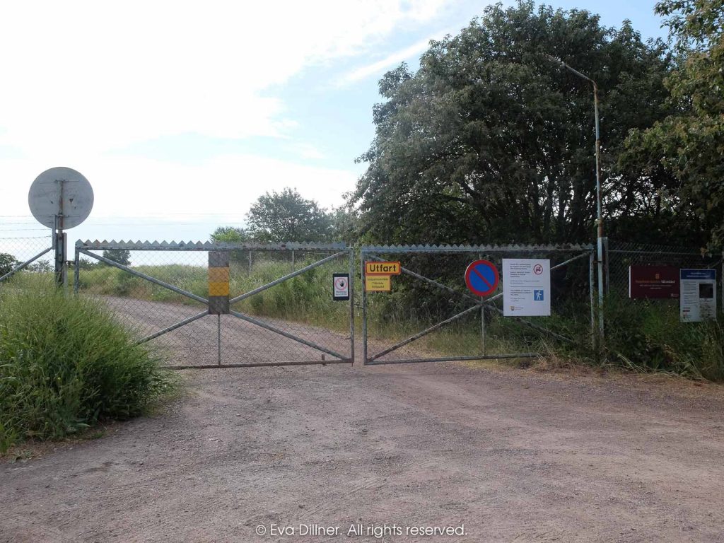 Felparkerade bilar hindrar leveranser